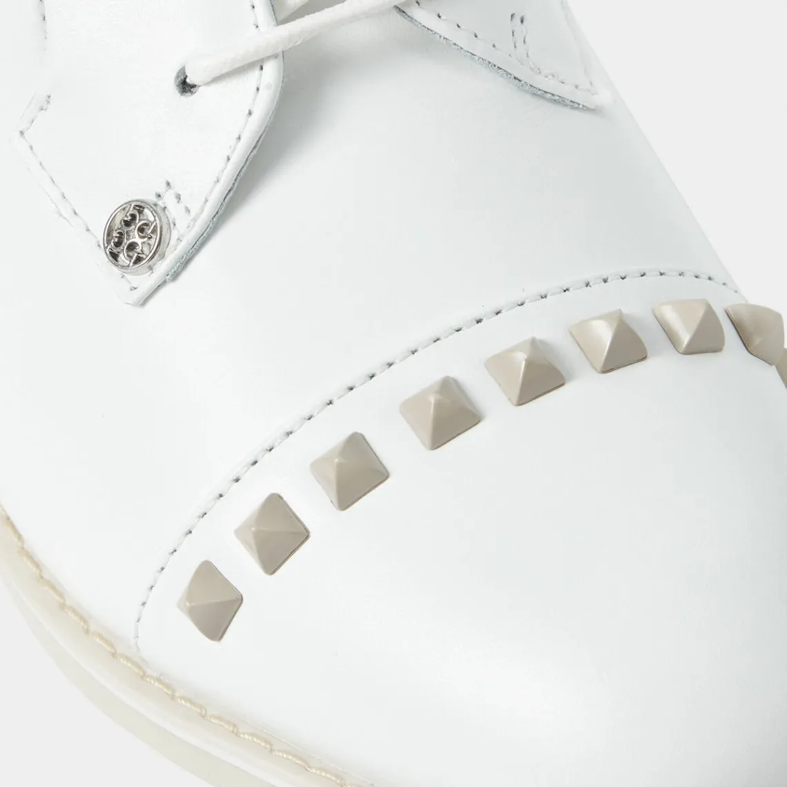 Gallivanter-G/FORE Women's Gallivanter Pebble Leather Stud Cap Toe Golf Shoe